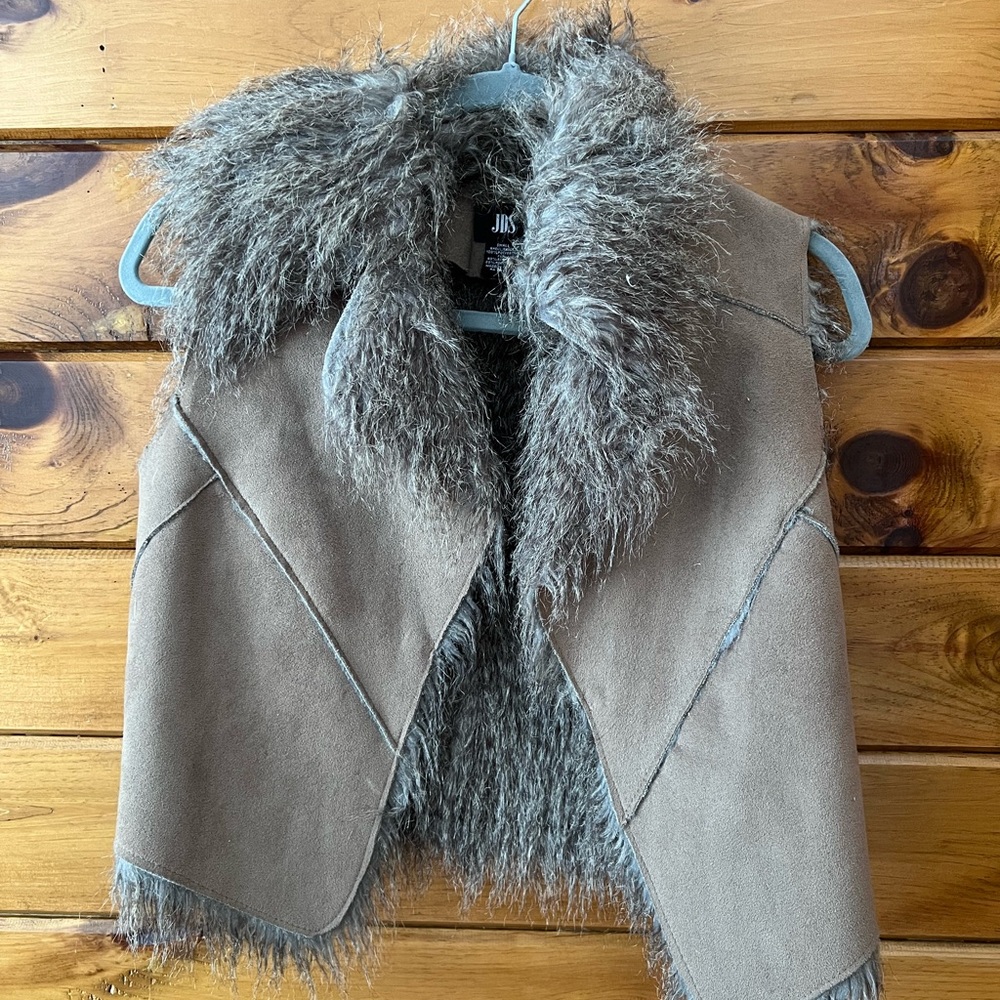 J.B.S. Tan Vest with Gray Faux Fur Trim